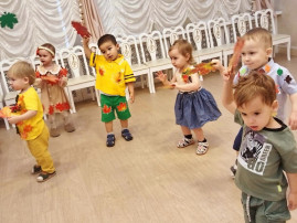 В группах «Капелька» и «Лучик» прошло чудесное осеннее развлечение «Золотая осень» В группах «Капелька» и «Лучик» прошло чудесное осеннее развлечение «Золотая осень».