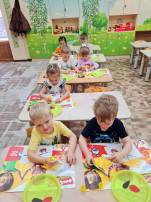 В группе «Ручеек» прошло занятие, посвященное аппликации «Снегирь на ветке» В группе «Ручеек» прошло занятие, посвященное аппликации «Снегирь на ветке».